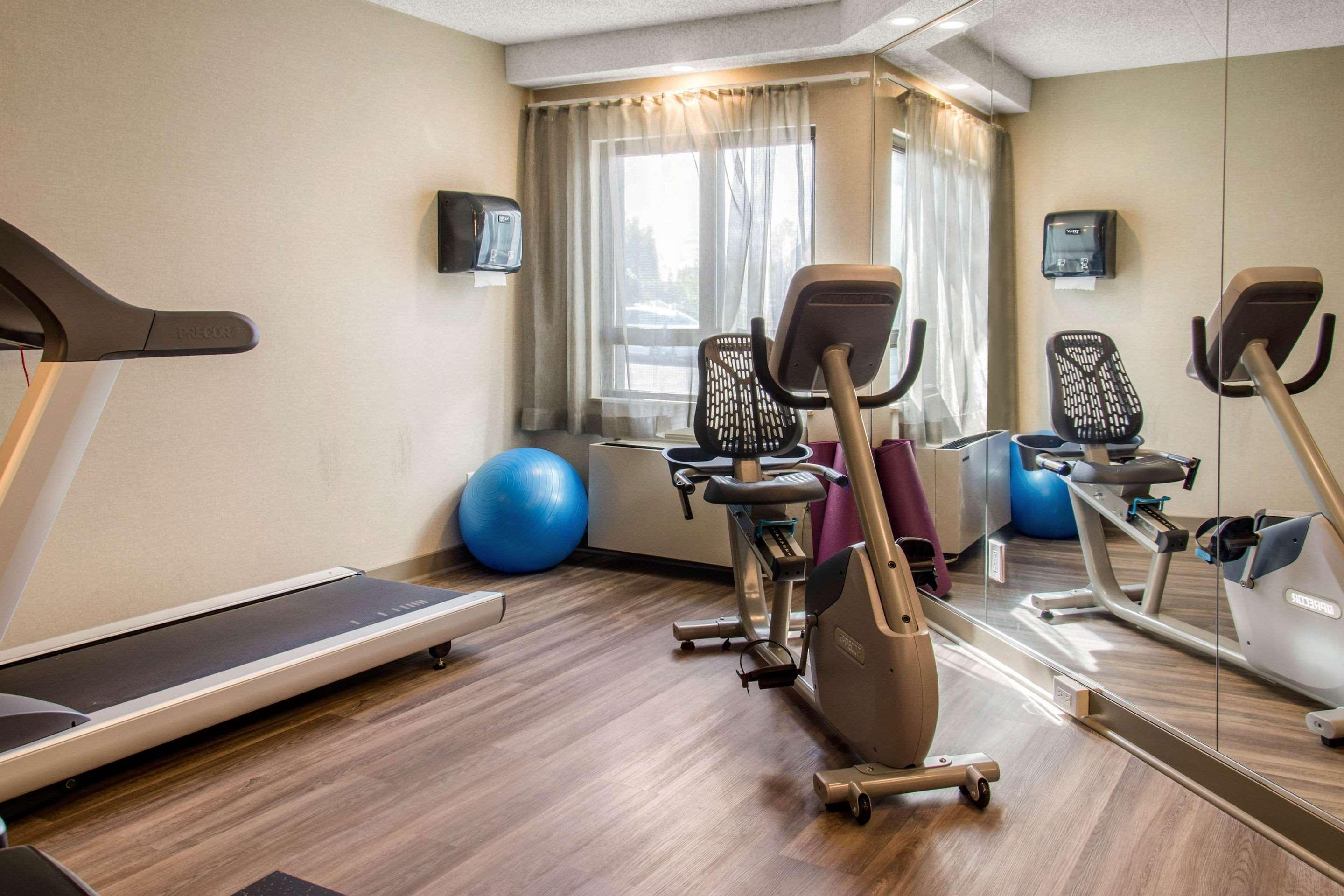 Comfort Inn Aeroport Dorval Esterno foto